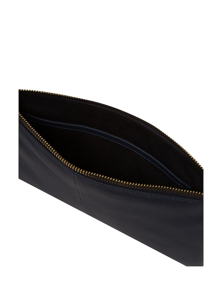 Blau - Pure Luxuries London Wilmslow Clutch aus Nappaleder - Bild 6 von 6 Blau - Pure Luxuries London Wilmslow Clutch aus Nappaleder - Bild 6 von 6