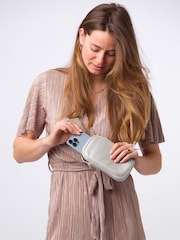 Pure Luxuries London Alaina Nappa Leather Cross-Body Phone Bag - Image 4 of 8