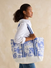 Joules Promenade Blue & White Toile de Jouy Canvas Beach Bag - Image 2 of 7