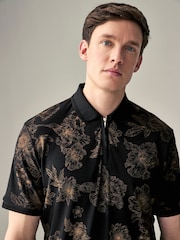 Schwarz/Blumenmuster - Signature Polo-Shirt aus Modal - Bild 5 von 8