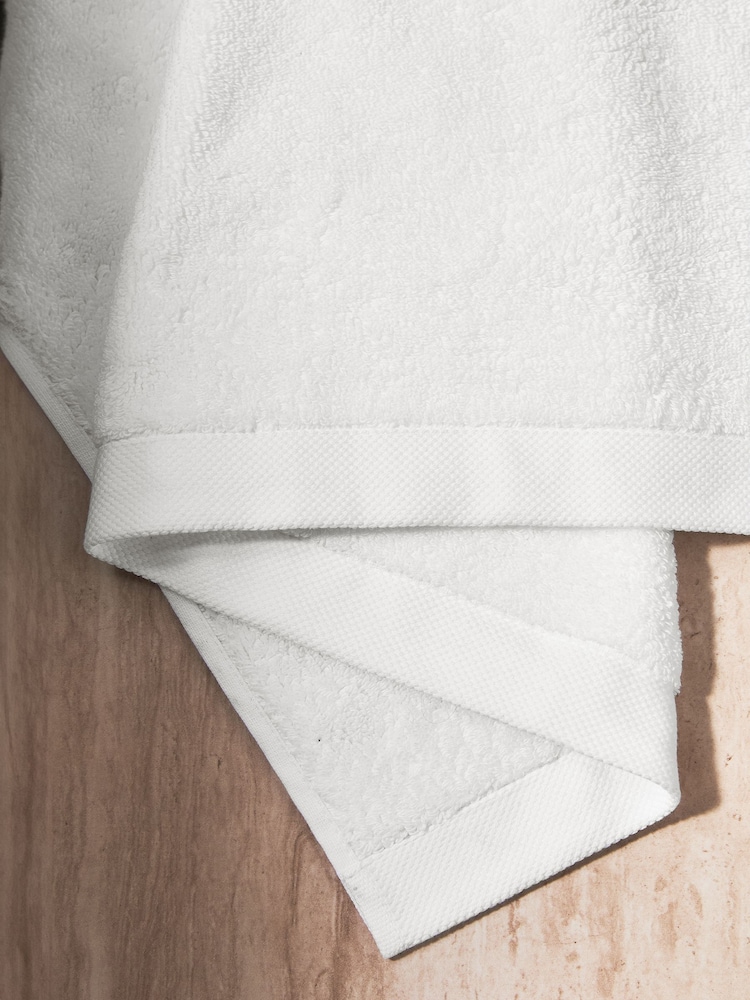 White Luxury Spa Collection Luxe 100% Cotton Towel - Image 5 of 5