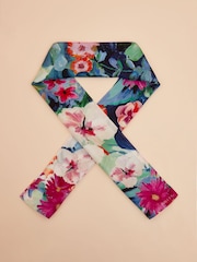 Joules Highgrove Floral Skinny Printed 100% Silk Scarf - Image 4 of 5