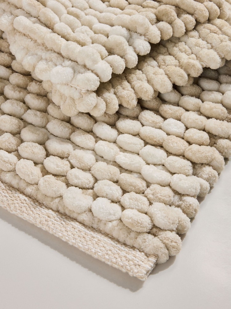 Natural Giant Runner Bath Bobble Mat - Image 2 of 4