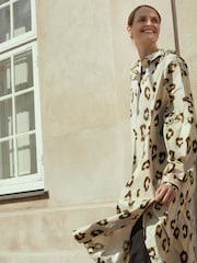 Ilse Jacobsen Leopard Print Waterproof Poncho - Image 7 of 9