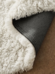 MADE.COM White Rectangular Dala Shaggy Berber Wool Rug - Image 5 of 5