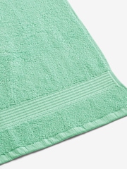 Peppermint Green Egyptian Cotton Towel - Image 6 of 6