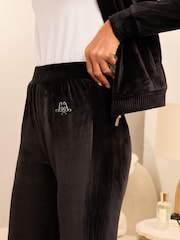 Lipsy Black Petite Velour Joggers - Image 3 of 4