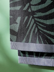Green Leaf Egyptian Cotton Towel - Image 4 of 6