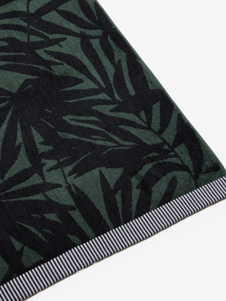 Green Leaf Egyptian Cotton Towel - Image 6 of 6