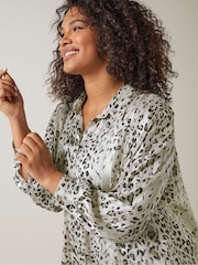 Evans Cream Animal Print Metallic Stripe Blouse - Image 4 of 5