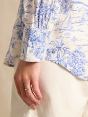 Blue/White Toile de Jouy - Joules Maeva Relaxed Fit 100% Linen Shirt - Imagen 7 de 8