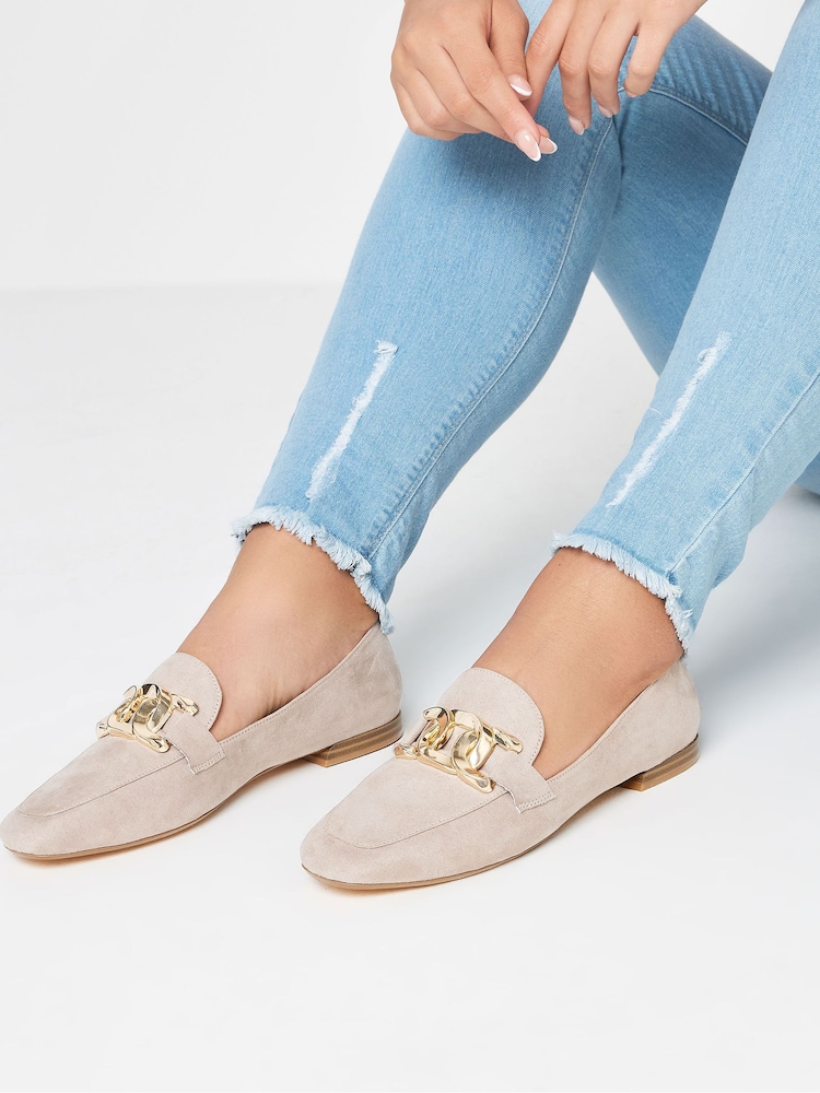Naravni - Yours Curve Wide Fit Chain Detail Closed Back Loafers - Slika 1 iz 5