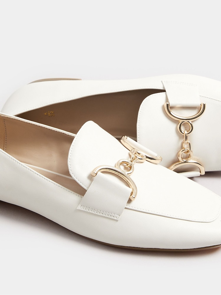 Yours Curve White Link Loafers In Wide E Fit - Image 4 of 6