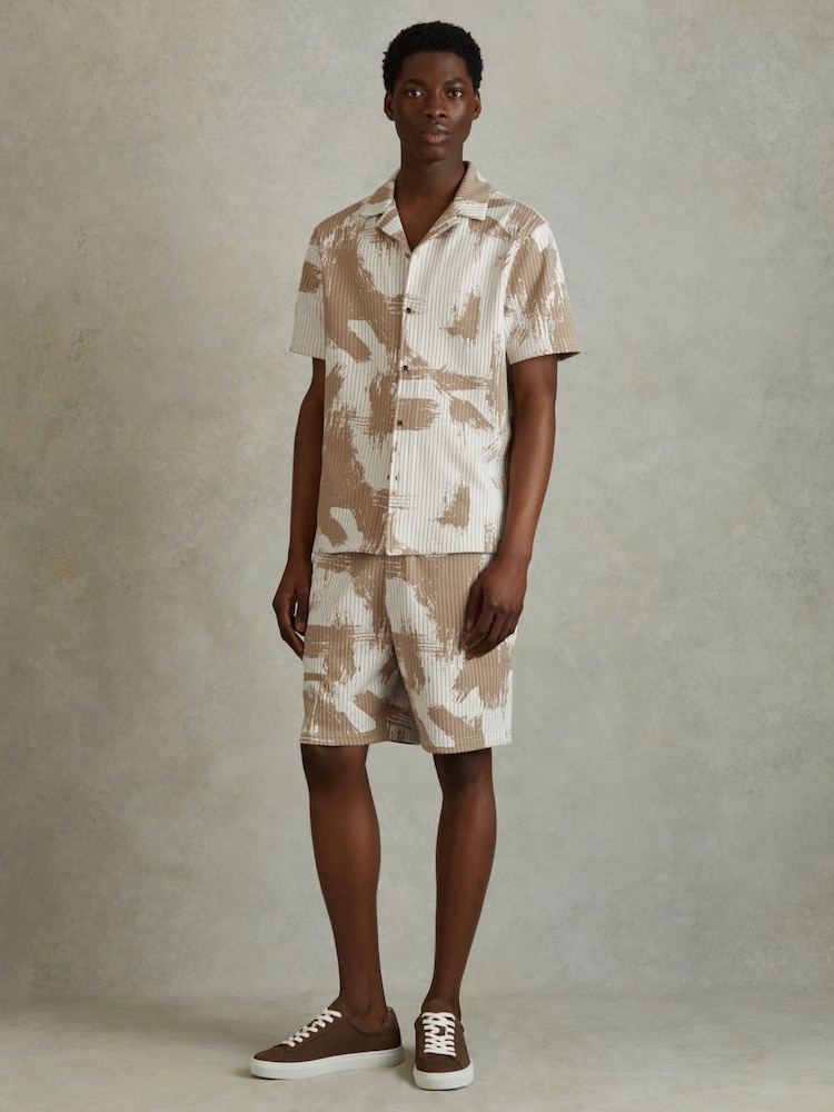 Reiss Sand/White Viceroy Brushstroke Print Cuban Collar Shirt - Image 1 of 5