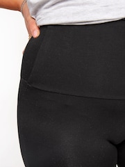 Yours Curve Black Soft Touch Stretch Cycling Shorts - Image 4 of 4