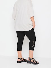 Yours Curve Black Lace Stretched Cropped Leggings - Image 4 of 5