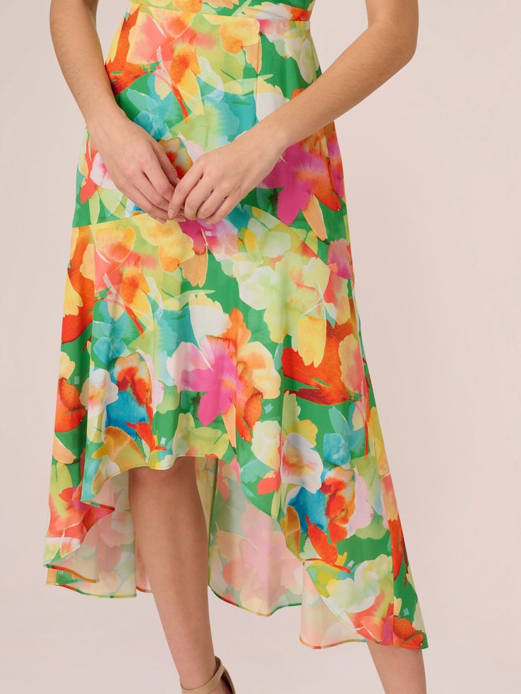 Robe Adrianna Papell multi-imprimée à ourlet asymétrique - Image 4 of 7