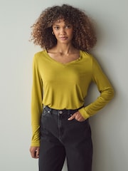 Celery Green Print Slouch V-Neck Long Sleeve T-Shirt - Image 2 of 4