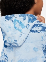 Nike Light Armory Blue Printed Overhead Hoodie - Image 6 of 11