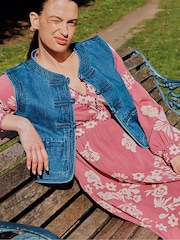 East Pink Kris Hand-Batik Floral Print V-Neck Maxi Dress - Image 5 of 5