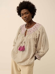 East Alina Hand-Screen Printed Floral Embroidered Smocking Top - Imagen 1 de 6