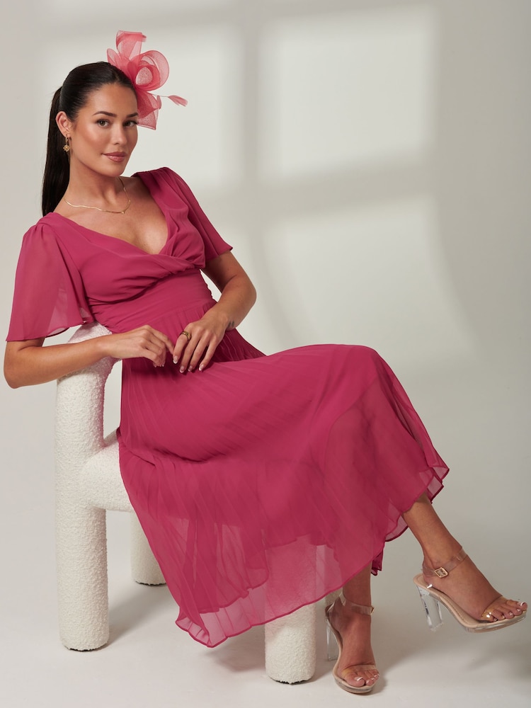 Pink - Jolie Moi Elene Plissiertes Maxikleid aus Chiffon mit High-Low-Saum - Bild 6 von 6 Pink - Jolie Moi Elene Plissiertes Maxikleid aus Chiffon mit High-Low-Saum - Bild 6 von 6