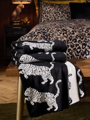 Black Tiger Knit Throw - Image 4 of 5