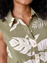 Roman Green Tropical Leaf Print Sleeveless Blouse - Image 5 of 5