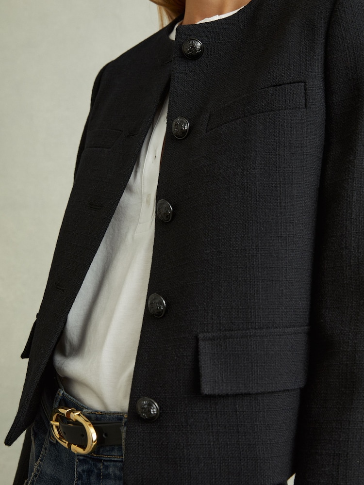 Reiss Black Nola Cropped Wool Single Breasted Jacket - Image 4 of 6