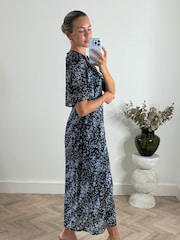 Style Cheat Black Andi Angel Sleeve Midi Dress in Floral - Image 2 of 4