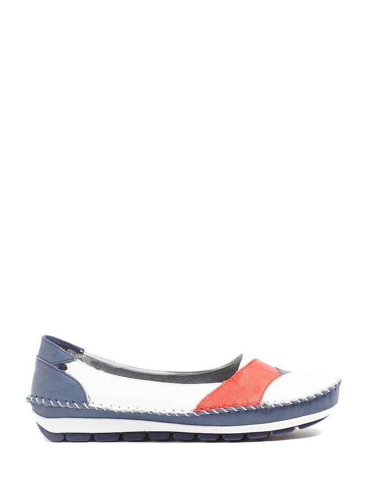 Gebrochenes Weiß - Pavers Slip On Lederschuhe Weiß - Bild 1 von 5 Gebrochenes Weiß - Pavers Slip On Lederschuhe Weiß - Bild 1 von 5