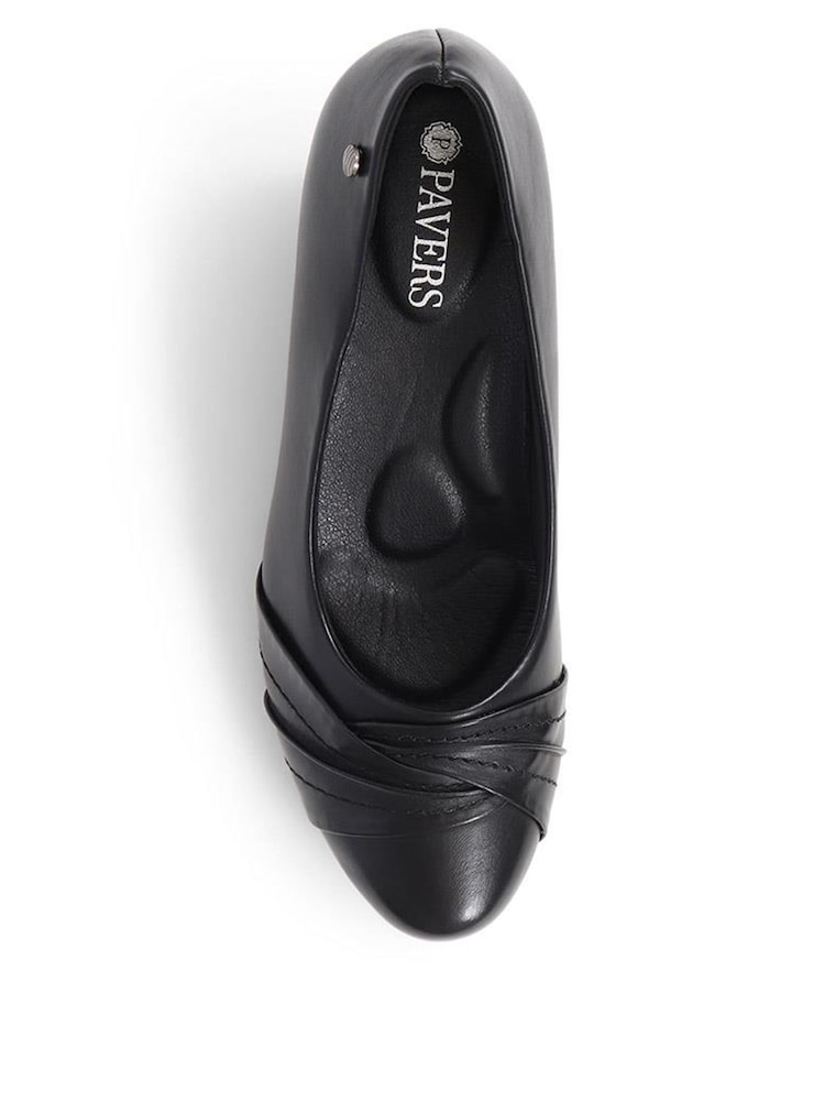 أسود - Pavers Low Heeled Court Shoes - Image 3 of 5