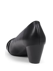أسود - Pavers Low Heeled Court Shoes - Image 5 of 5