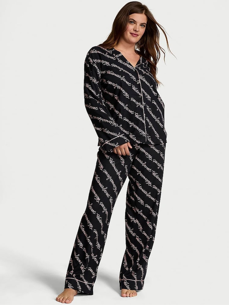 Victoria's Secret Black Ribbon Script Flannel Long Pyjama Set - Image 1 of 4