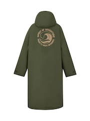 Regatta Green Oversized Waterproof Borg-Fleece Lined Changing Robe - Image 10 of 12