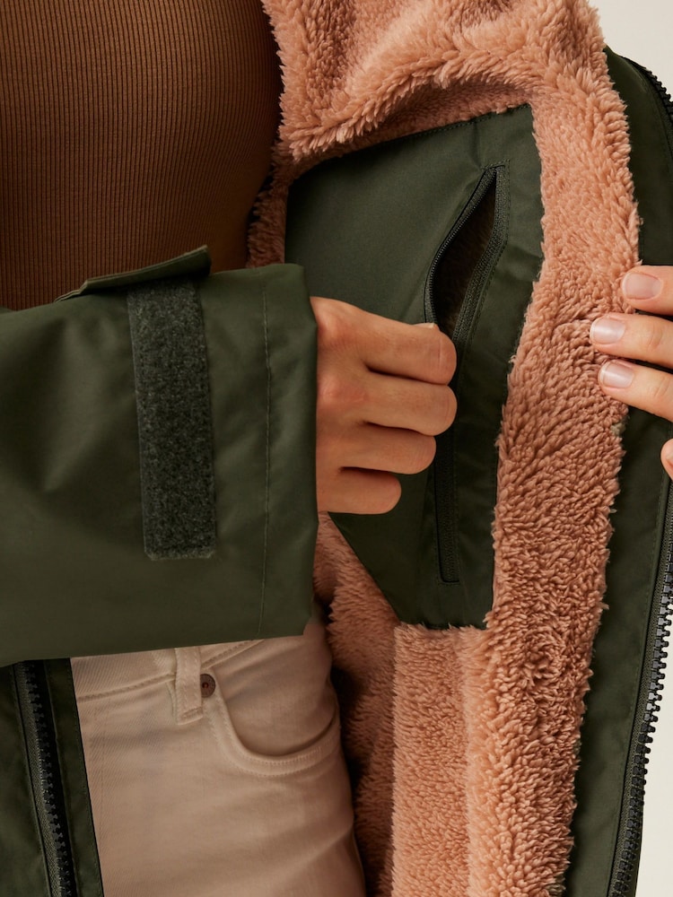 Regatta Green Adult Waterproof Changing Robe - Image 4 of 8
