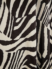 River Island Black Zebra Print V-Neck Maxi Dress - Image 5 of 5