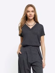Negro - River Island Multipack Smart V-Neck T-Shirts 2 Pack - Imagen 2 de 8
