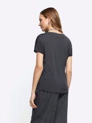 Negro - River Island Multipack Smart V-Neck T-Shirts 2 Pack - Imagen 3 de 8