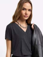 Negro - River Island Multipack Smart V-Neck T-Shirts 2 Pack - Imagen 5 de 8