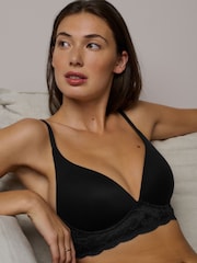 Black Pad Non Wire Ultimate Comfort Light Pad Non Wire Lounge Bra A-E - Image 1 of 4