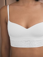 White Ultimate Comfort Light Pad Non Wire Lace Trim Bra A-D - Image 8 of 11