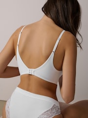 White Pad Non Wire Ultimate Comfort Light Pad Non Wire Lounge Bra A-E - Image 4 of 6