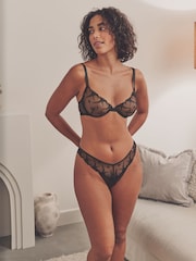 Noir - Heart Embroidery Non Pad Plunge Bra A-E - Image 3 de 8