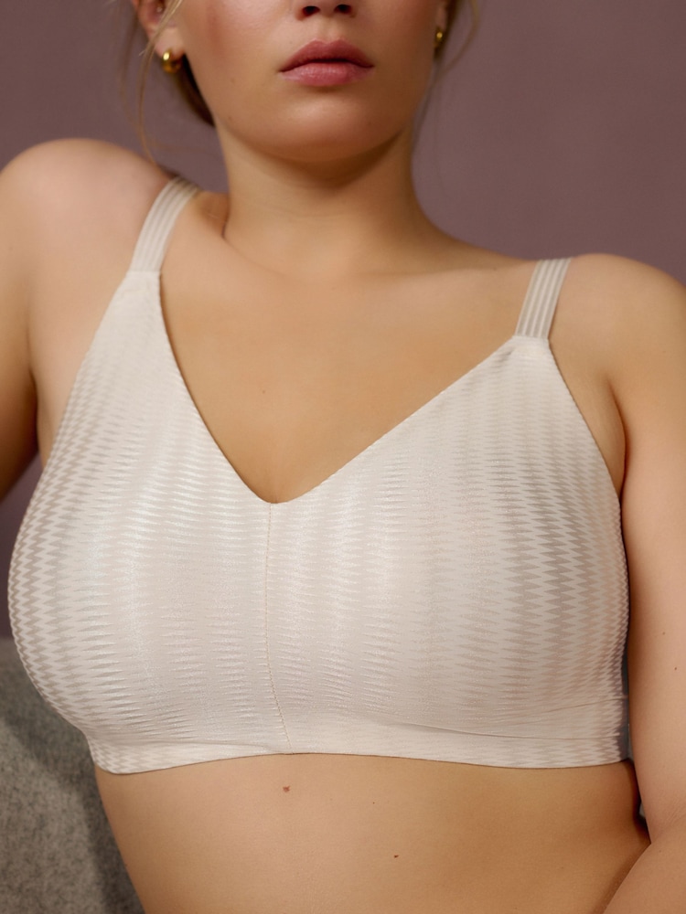 Cream DD+ Ultimate Comfort Jacqaurd Microfibre Brushed Lined Non Wire Bra - Image 2 of 8 Cream DD+ Ultimate Comfort Jacqaurd Microfibre Brushed Lined Non Wire Bra - Image 2 of 8