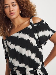 JD Williams Black Printed Crinkle Tie Strap Jumpsuit - Image 4 of 4