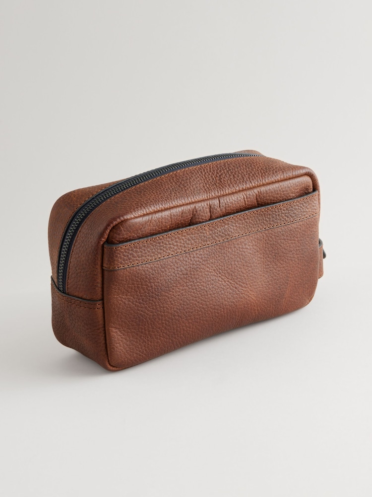 Brown Leather Washbag - Image 2 of 5