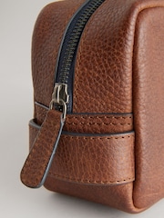 Brown Leather Washbag - Image 4 of 5