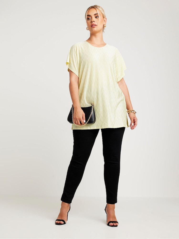 Yours Curve White Limited Zig Zag Plisse Grown On Sleeve Top - Image 4 of 5