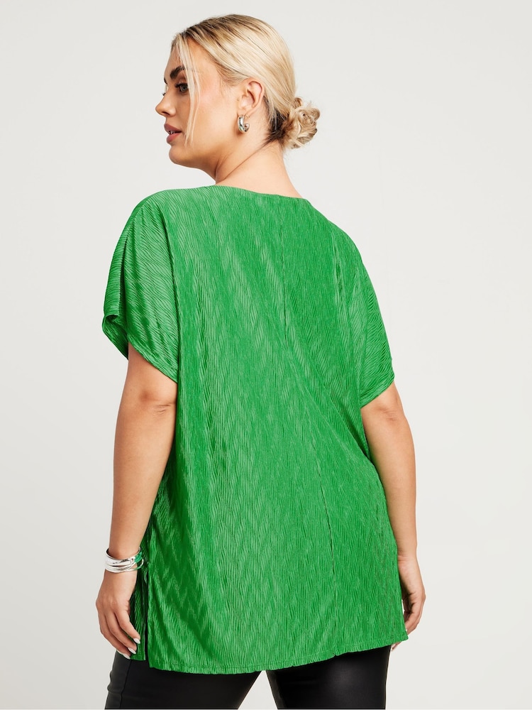 Yours Curve Green Limited Zig Zag Plisse Grown On Sleeve Top - Image 2 of 5